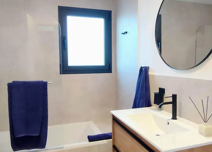 Sunshine The View - Piscina, Aire Acondicionado (adults Only)