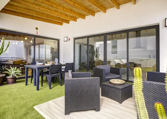 Sunshine The View Heated Pool Air-con Adult Only Appartement *